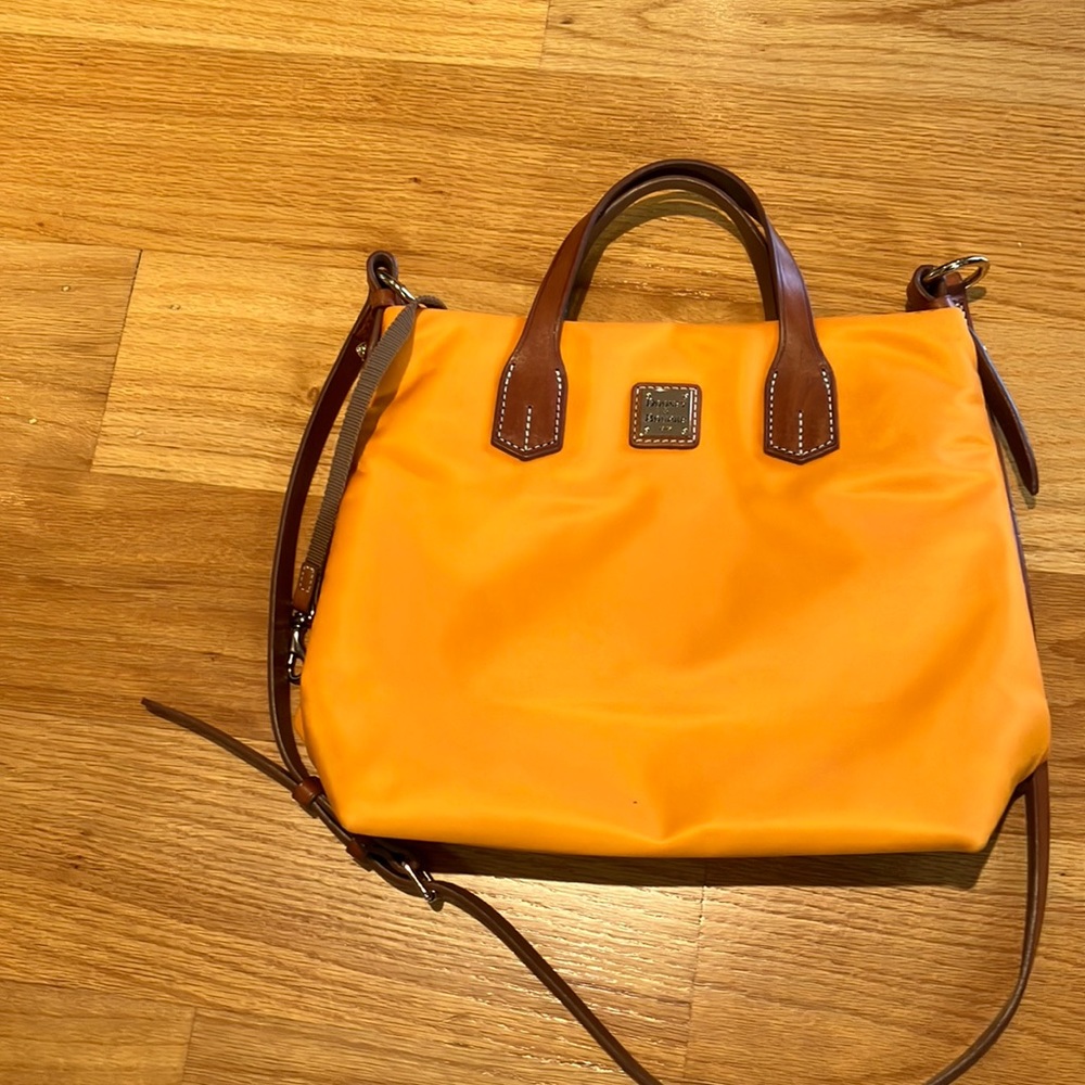 Dooney & Bourke shoulder/crossbody bag.